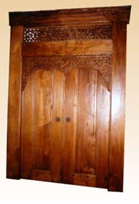 pintu1.jpg (20682 bytes)